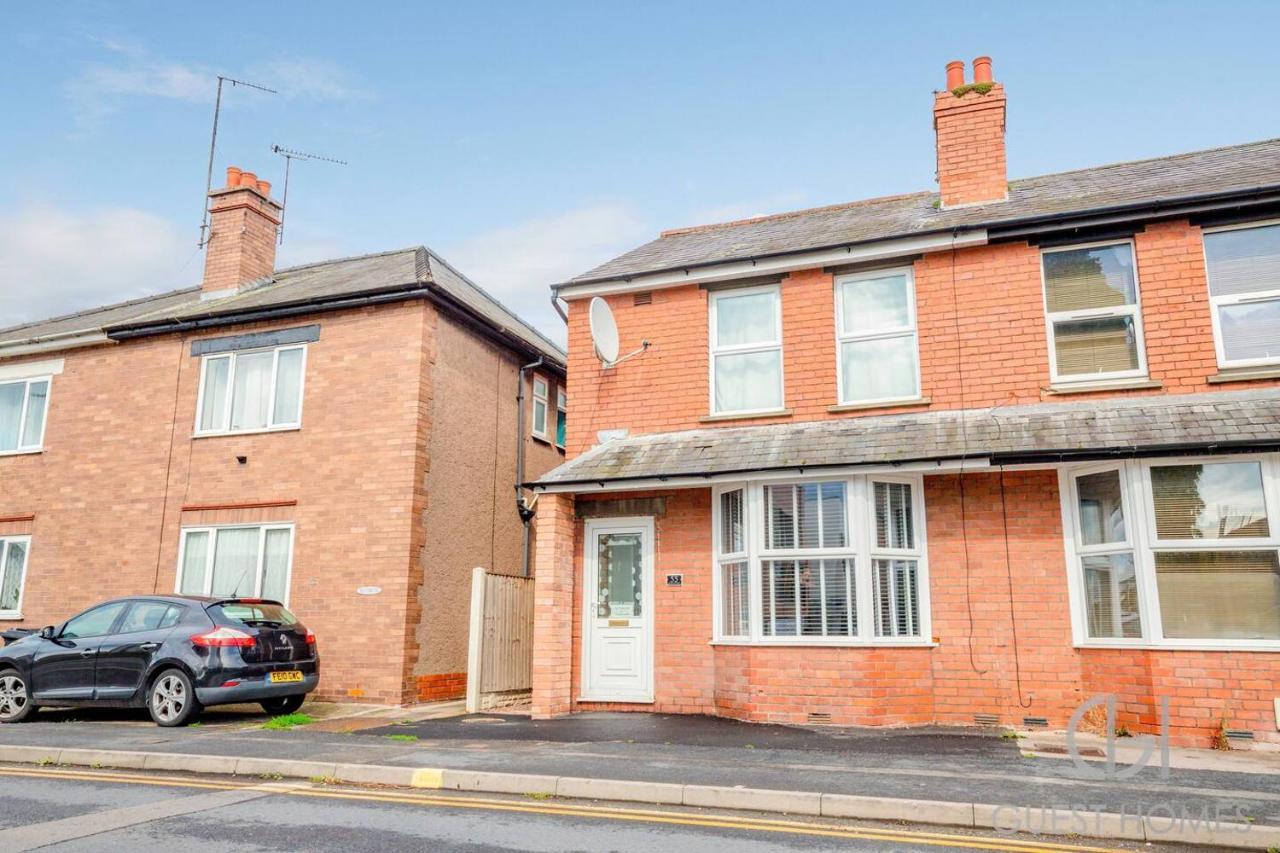 Guest Homes I Friar Street Flat Херфорд Екстериор снимка