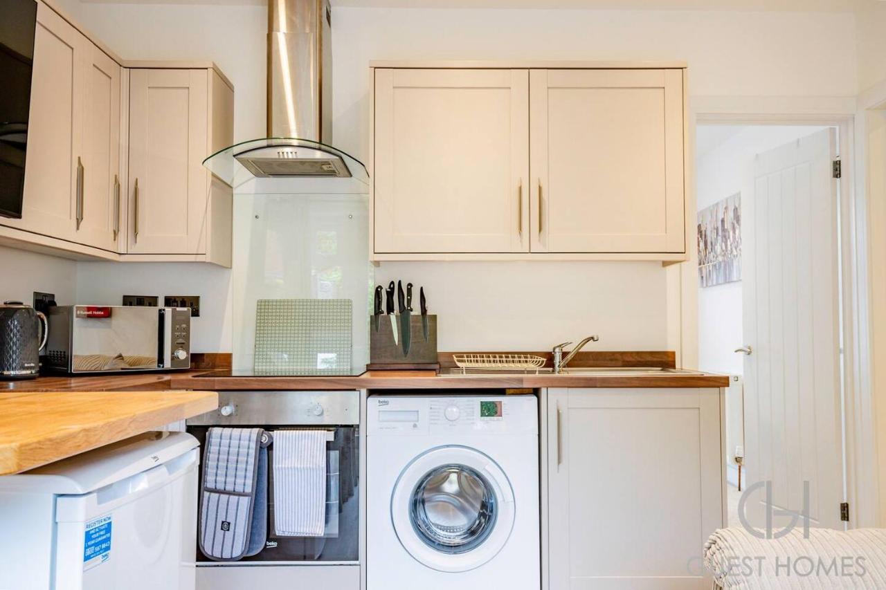 Guest Homes I Friar Street Flat Херфорд Екстериор снимка